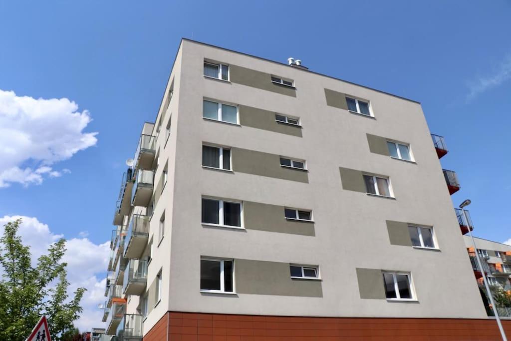 Apartment Hurka - 15 min do centra, garaz Praga Exterior foto